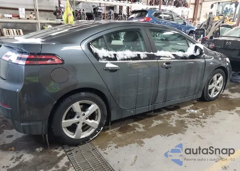 2013 Chevrolet Volt z USA, uszkodzony, nr VIN 1G1RA6E40DU101744